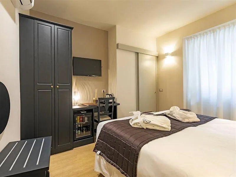 Villa Cipressi Varenna 4*,  Italia